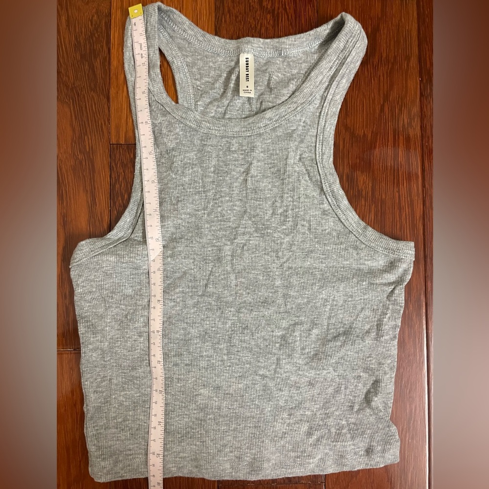 Gray Ribbed Tank Top - Picture 3 of 4